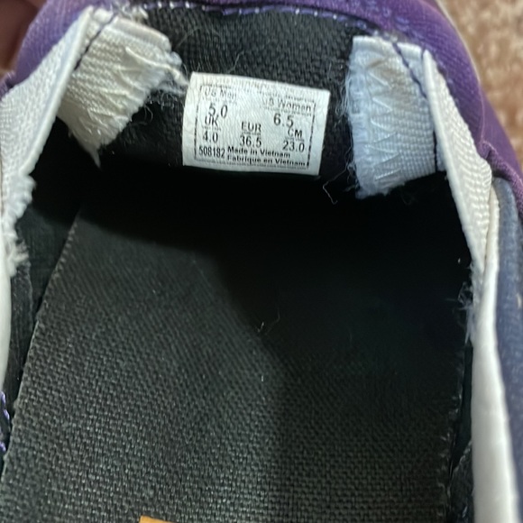 Lightly worn vans - Picture 3 of 3